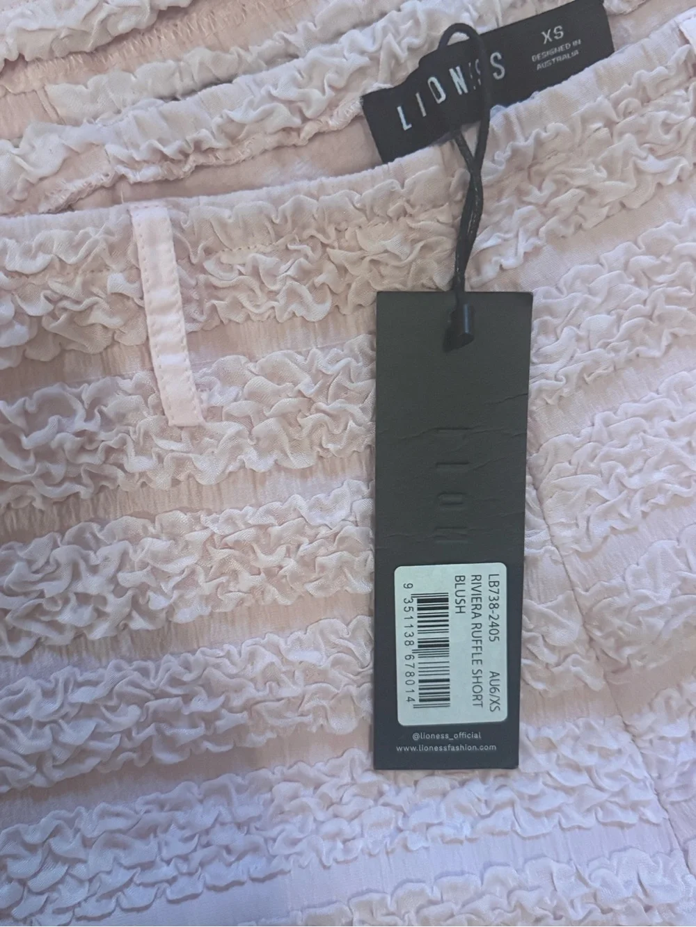Lioness - Riviera Ruffle Pink Lace-Textured Women's Short set. NWT. XS